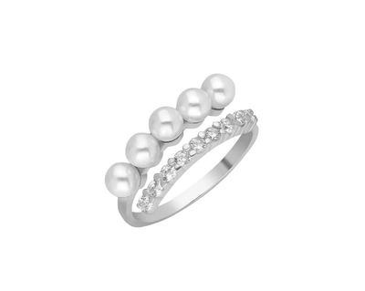 Pointed Pearl Ring